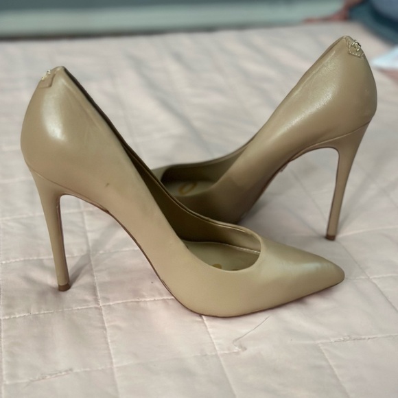 Sam Edelman Shoes - Sam Edelman Classic Nude Heels
